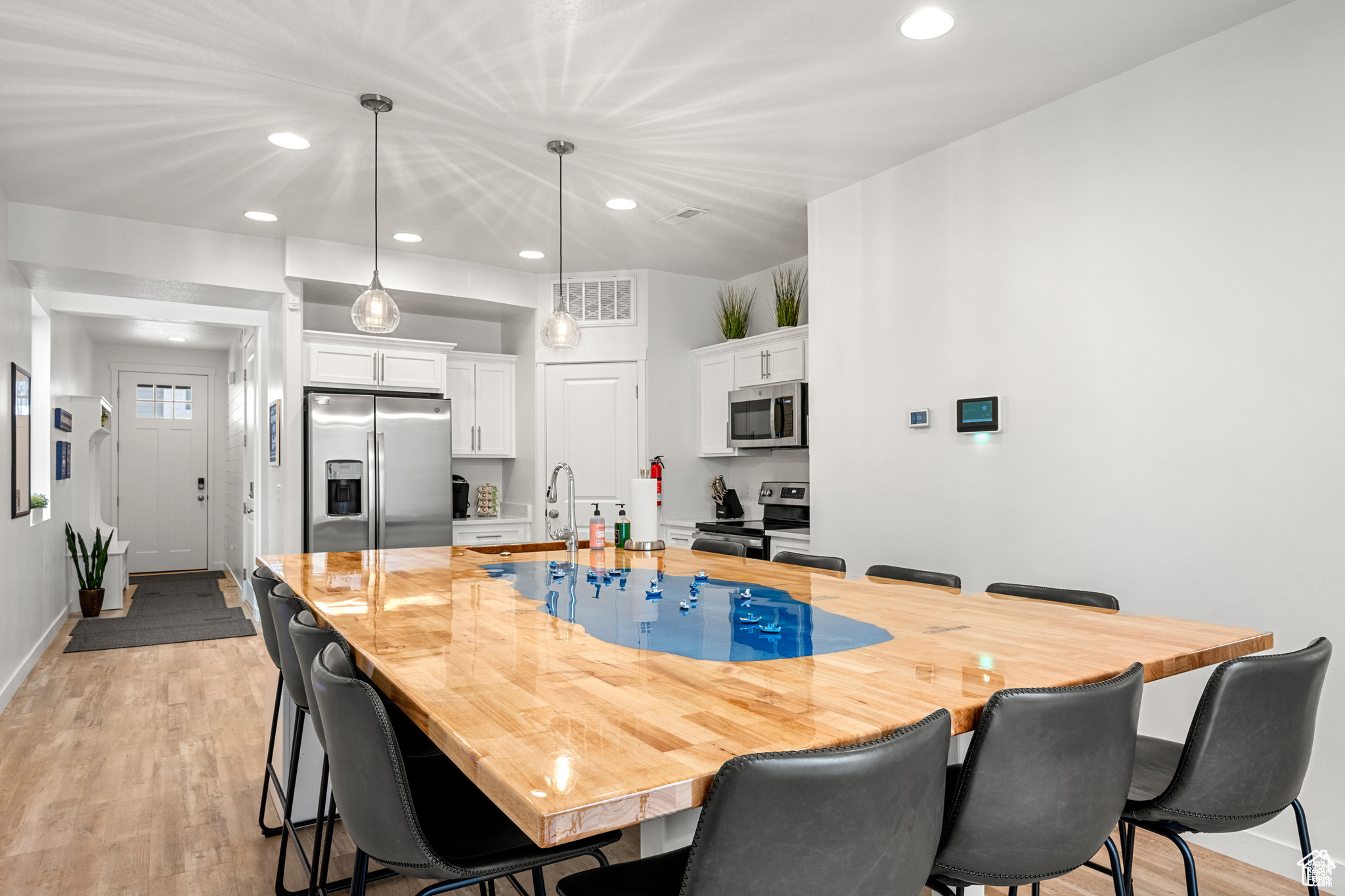 PARADISE PARKWAY - Residential