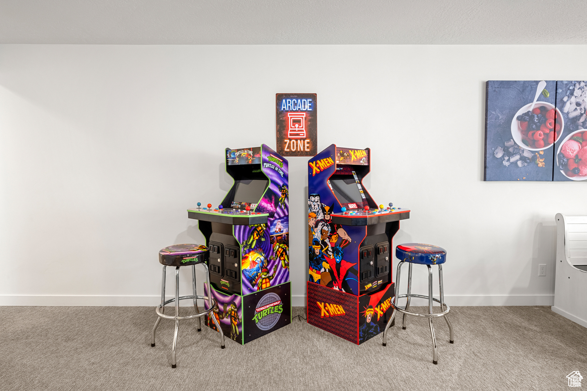 PARADISE PARKWAY - Residential