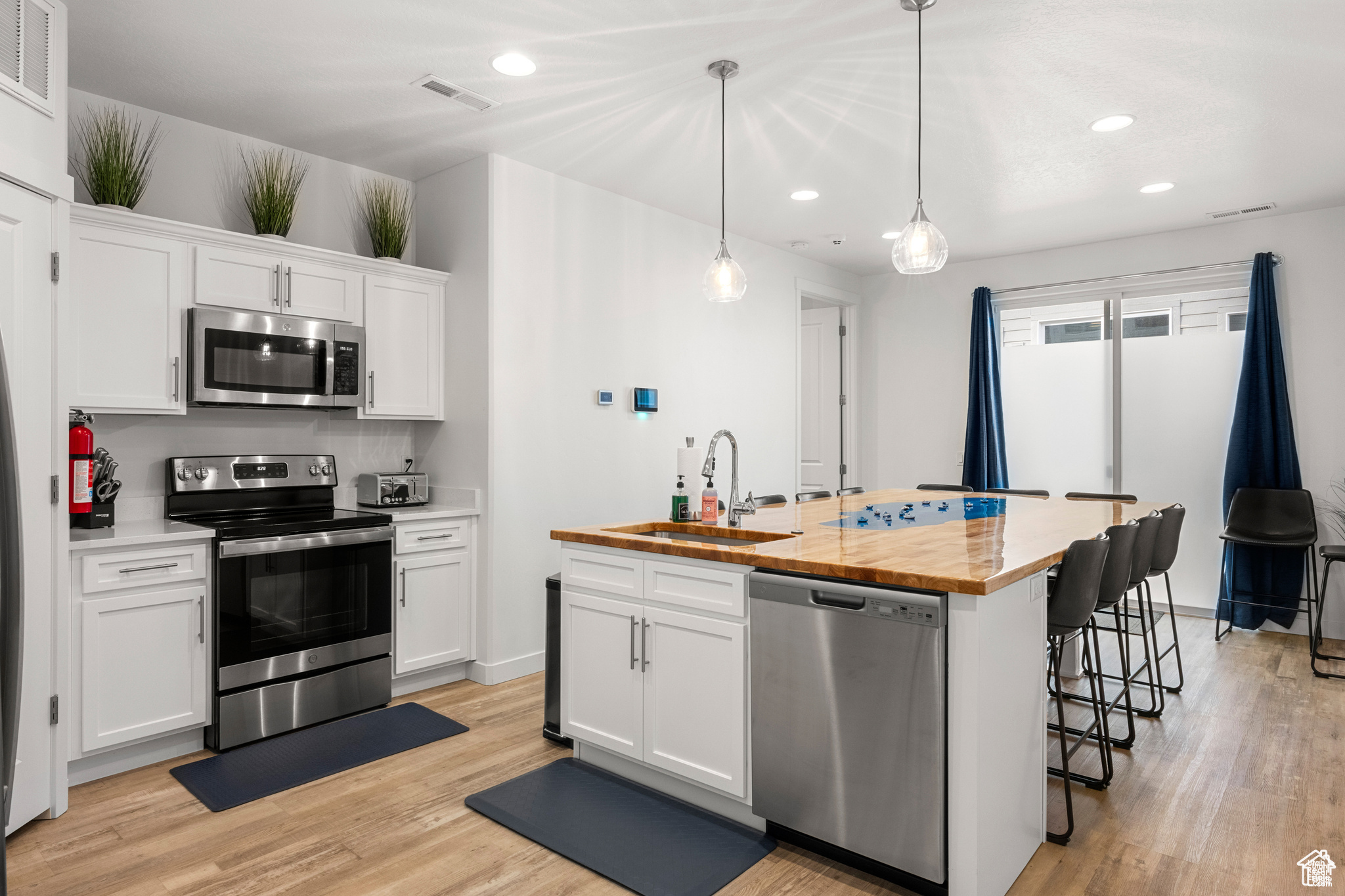 PARADISE PARKWAY - Residential
