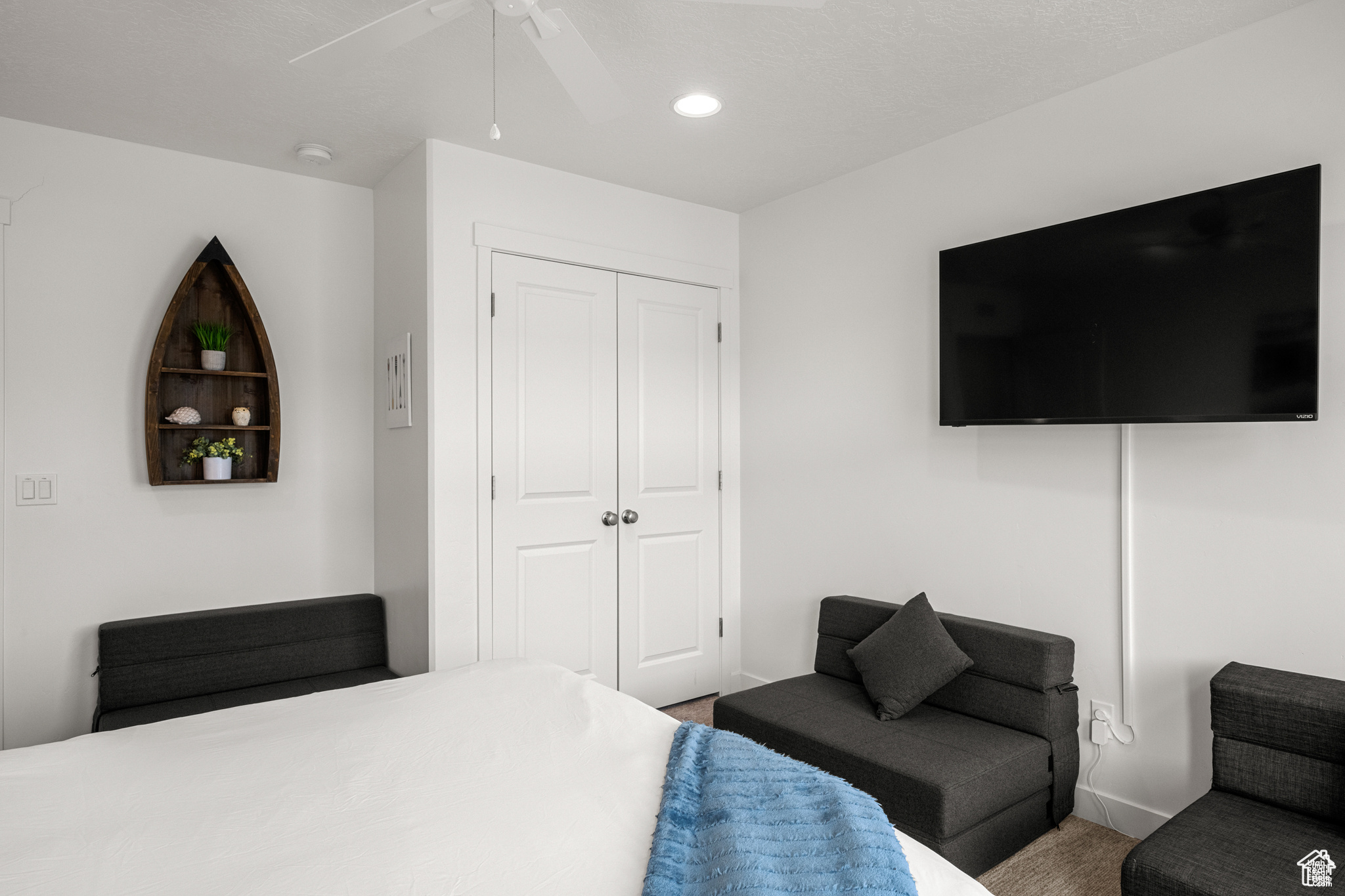 PARADISE PARKWAY - Residential