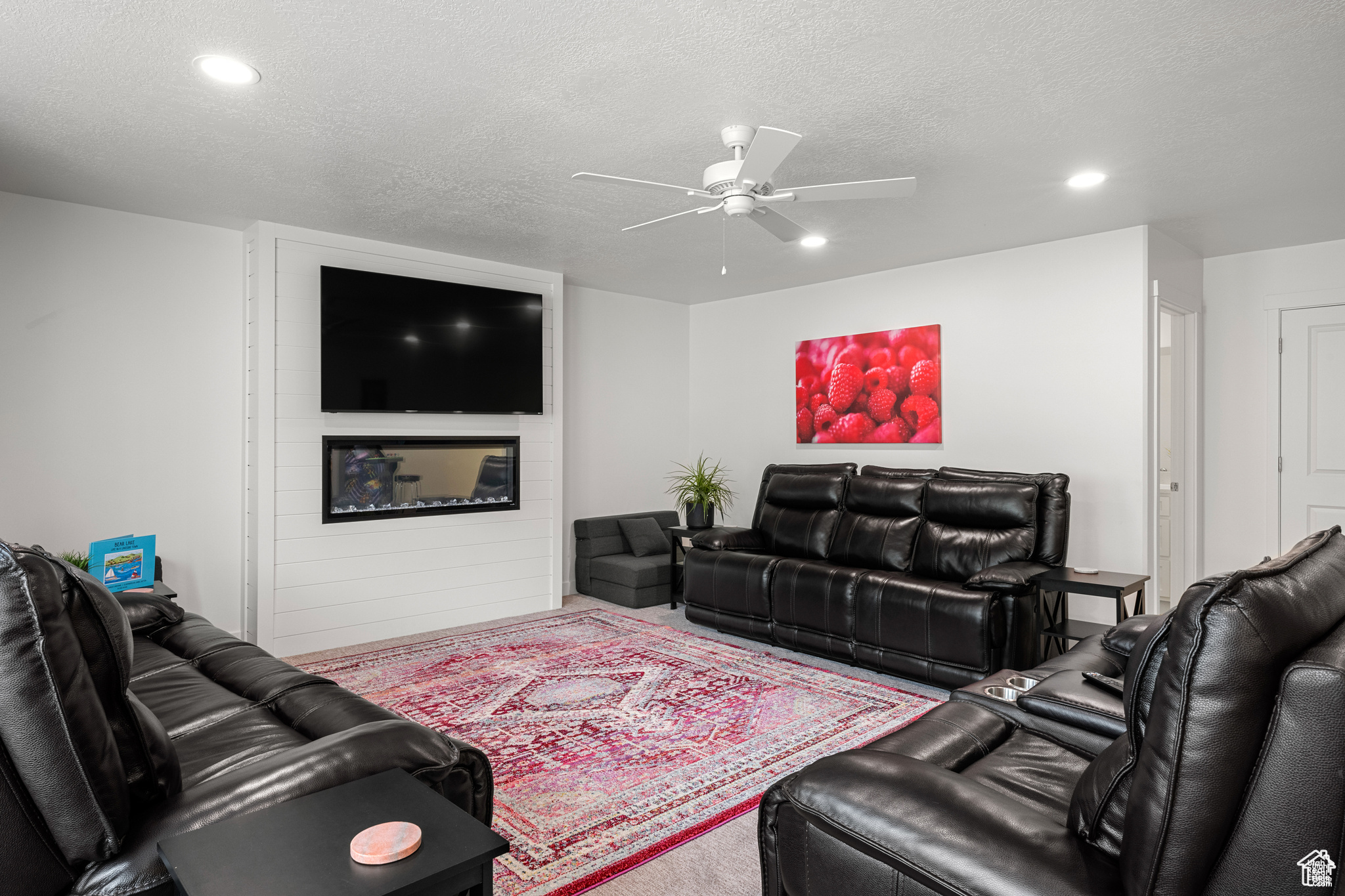 PARADISE PARKWAY - Residential