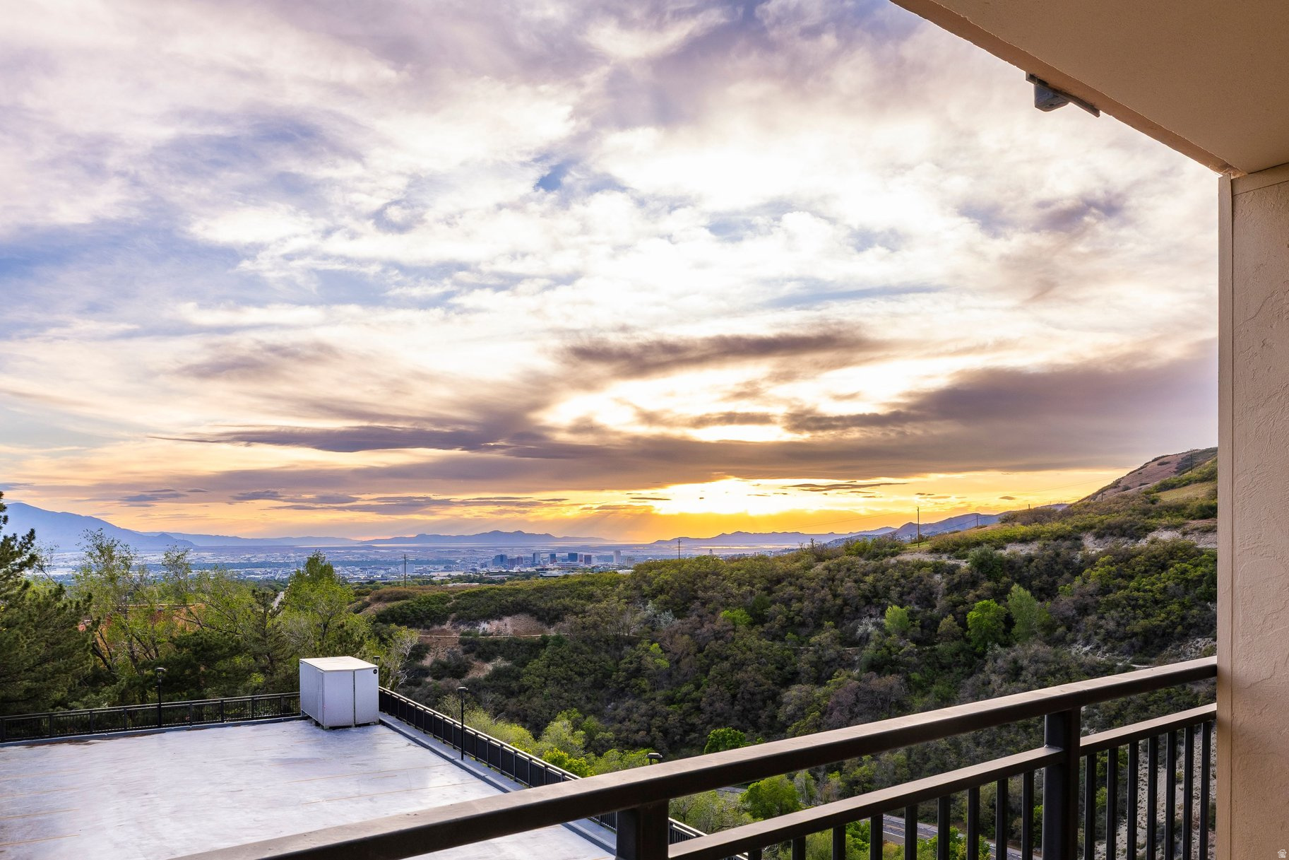 CANYON CREST - Residential