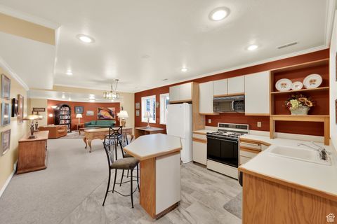 Tiny photo for 2058 E OAK MANOR DR, Sandy, UT 84092 (MLS # 2094775)