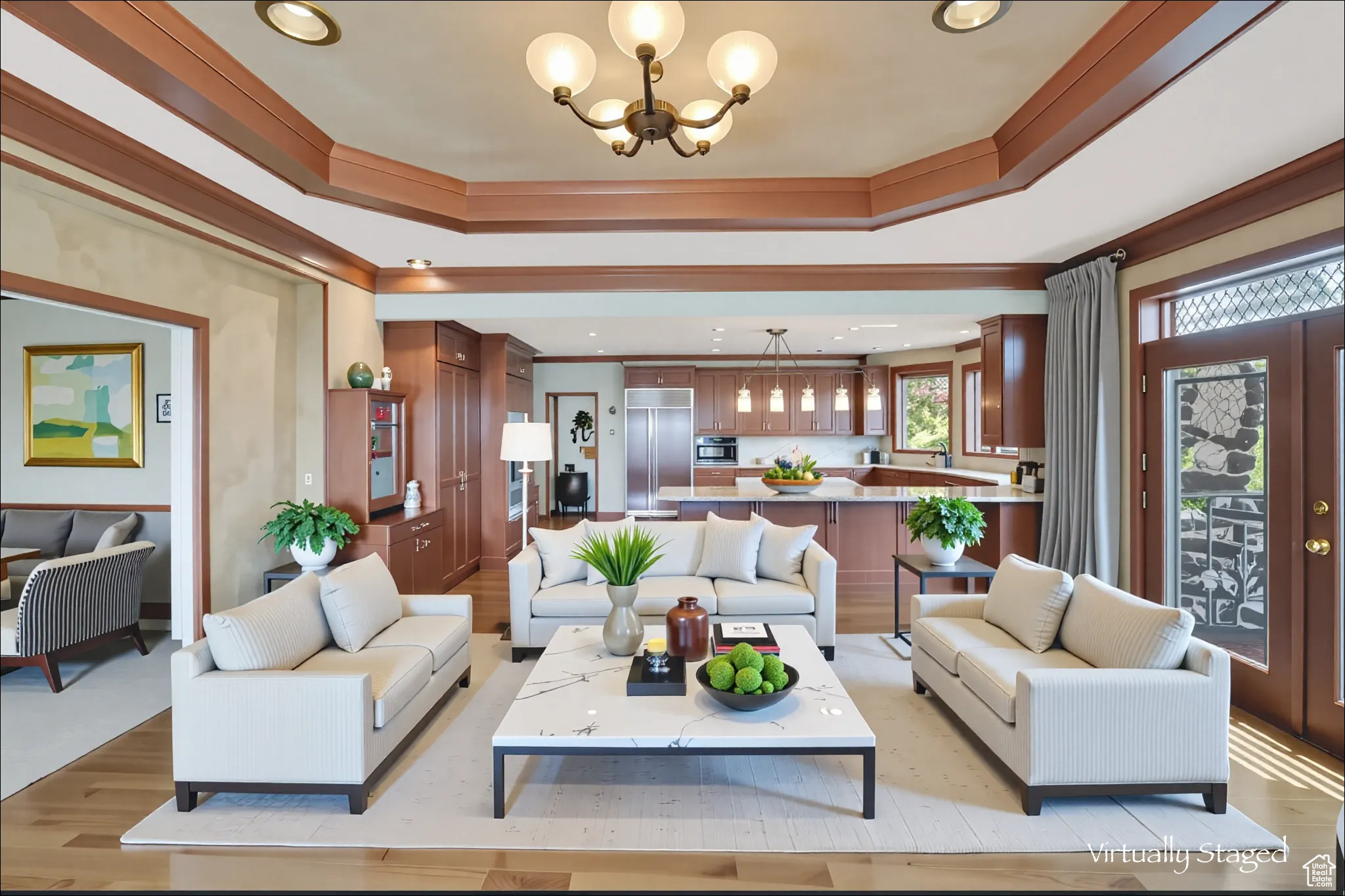 HIDDEN OAKS - Residential