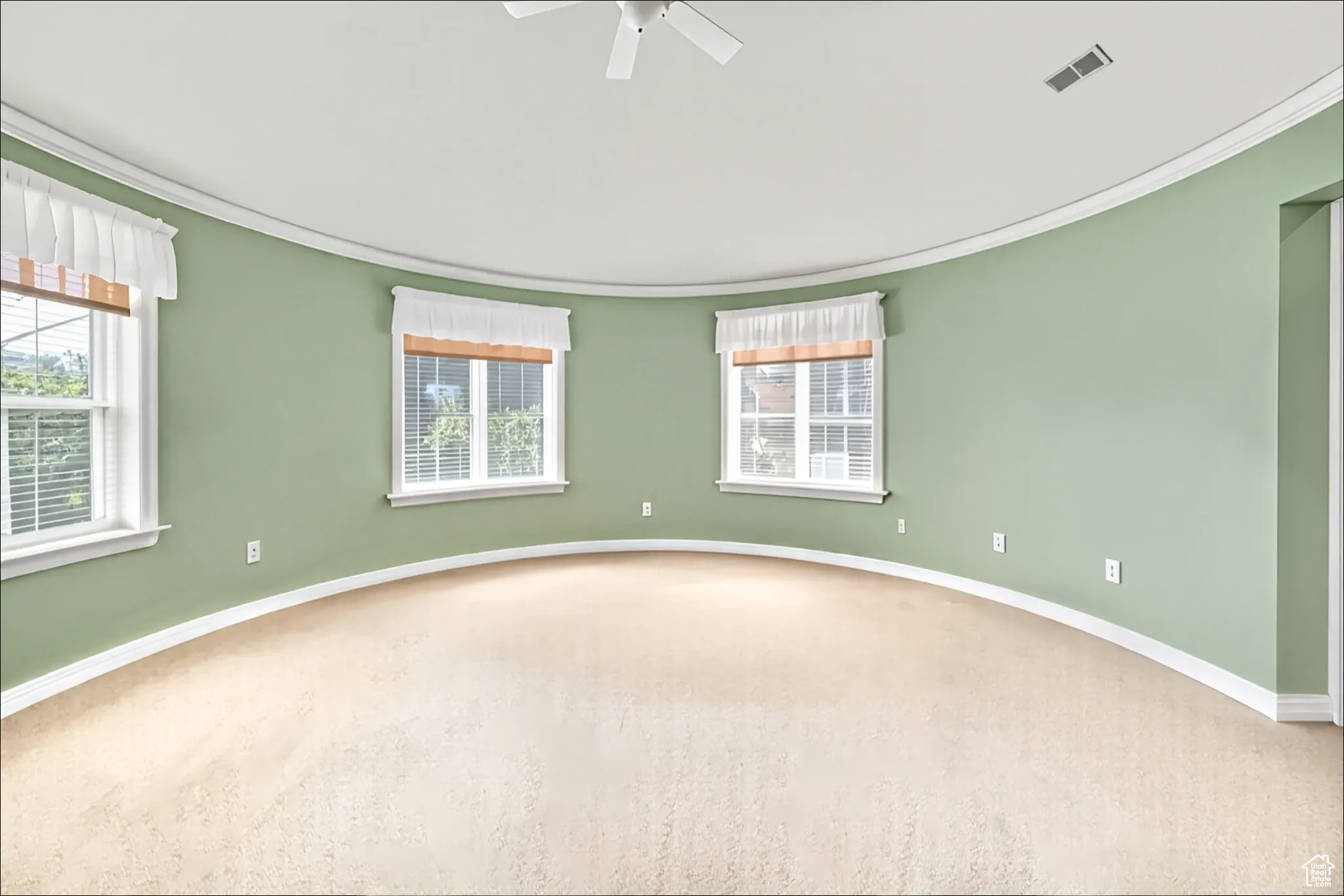 HIDDEN OAKS - Residential