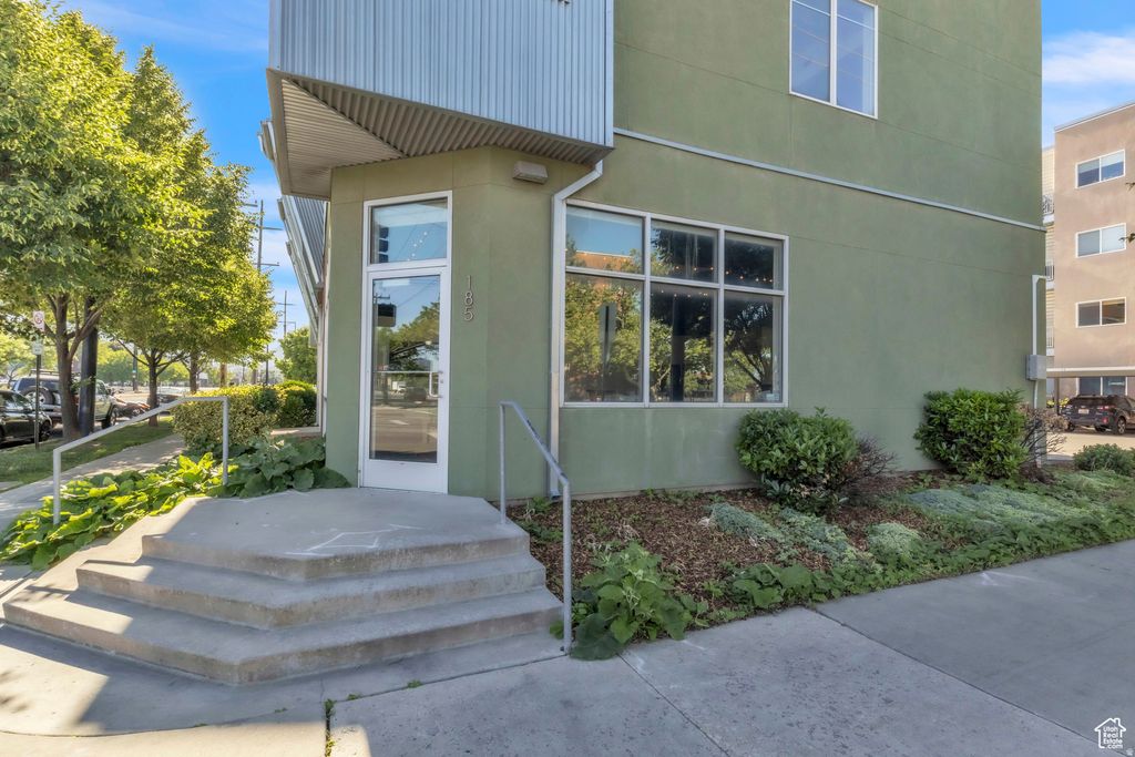 Photo of 185 W 700 S #101, Salt Lake City, UT 84101 (MLS # 2131626)