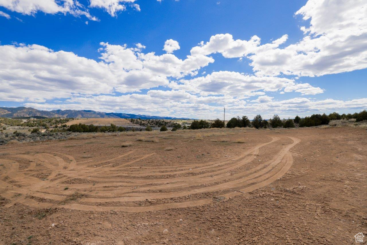 1495 N Mount Carmel Scenic Byway, Hatch, Utah image 7