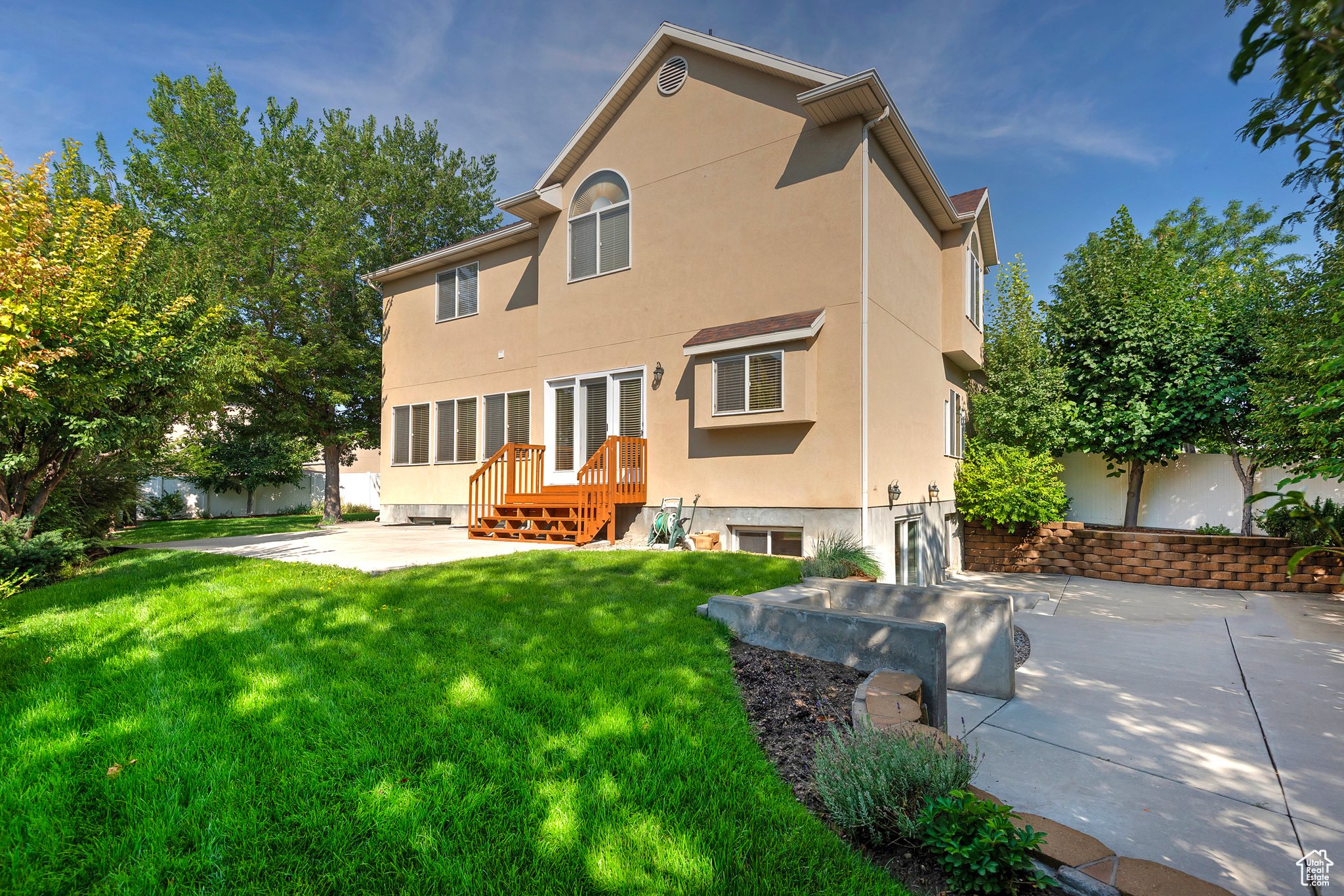 188 TWIN RIDGE DR