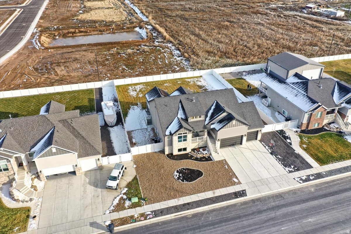 DIAMOND E - Residential