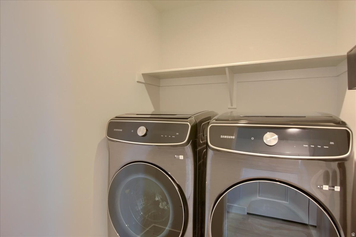 DIAMOND E - Residential