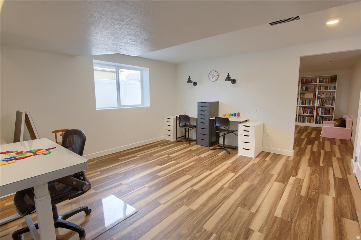 DIAMOND E - Residential