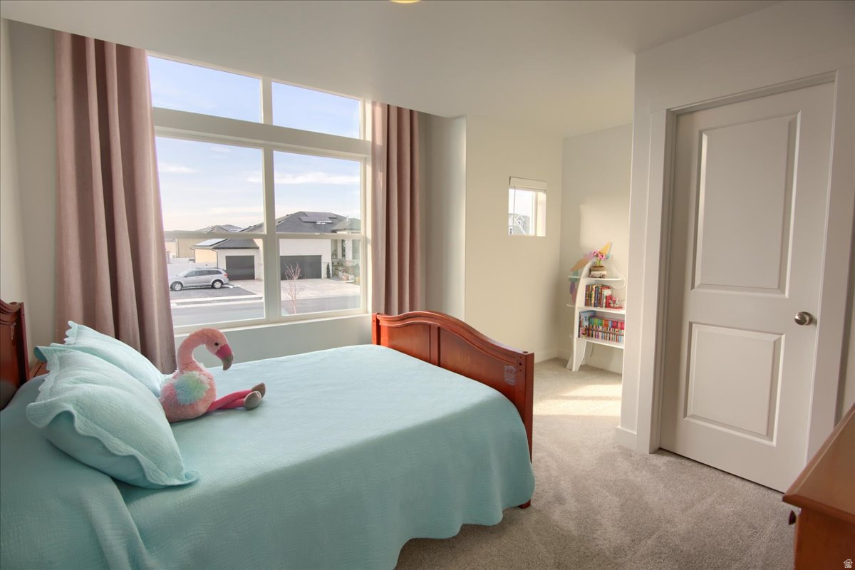 DIAMOND E - Residential