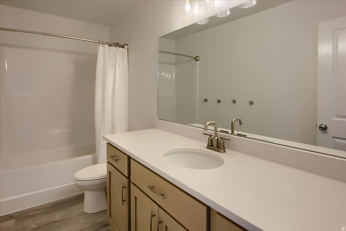 DIAMOND E - Residential