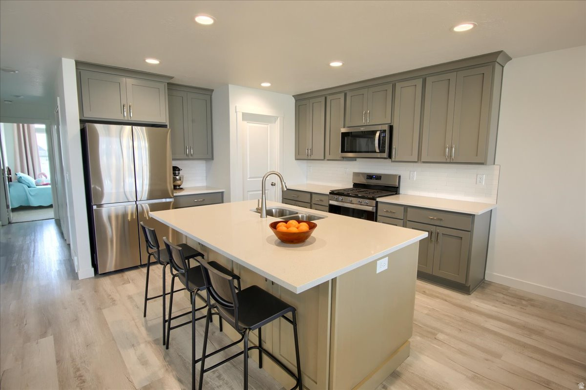 DIAMOND E - Residential