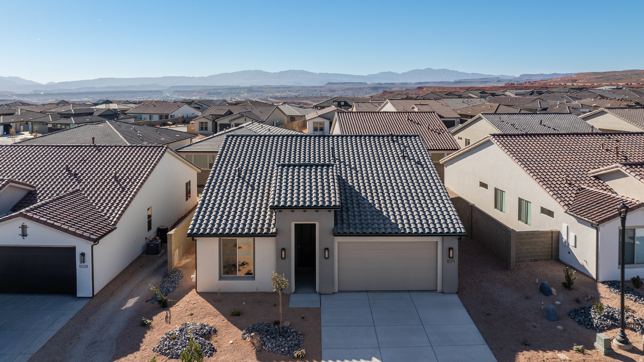 SOLIS AT CORAL CANYON - Residential