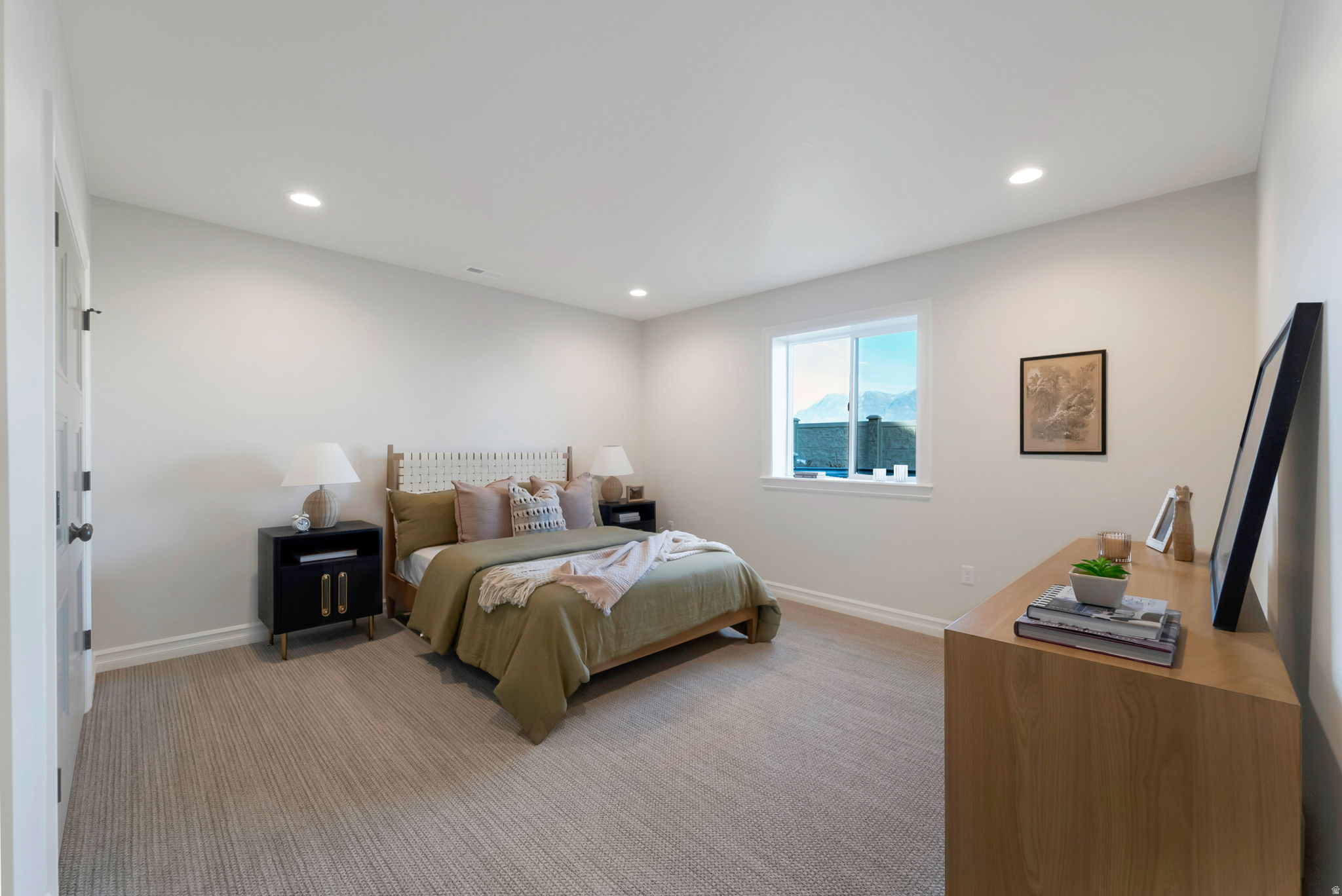 GRANDEUR ESTATES - Residential