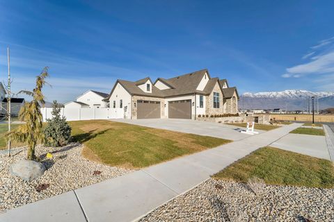 Tiny photo for 52 W 1630 S, Lehi, UT 84043 (MLS # 2130433)