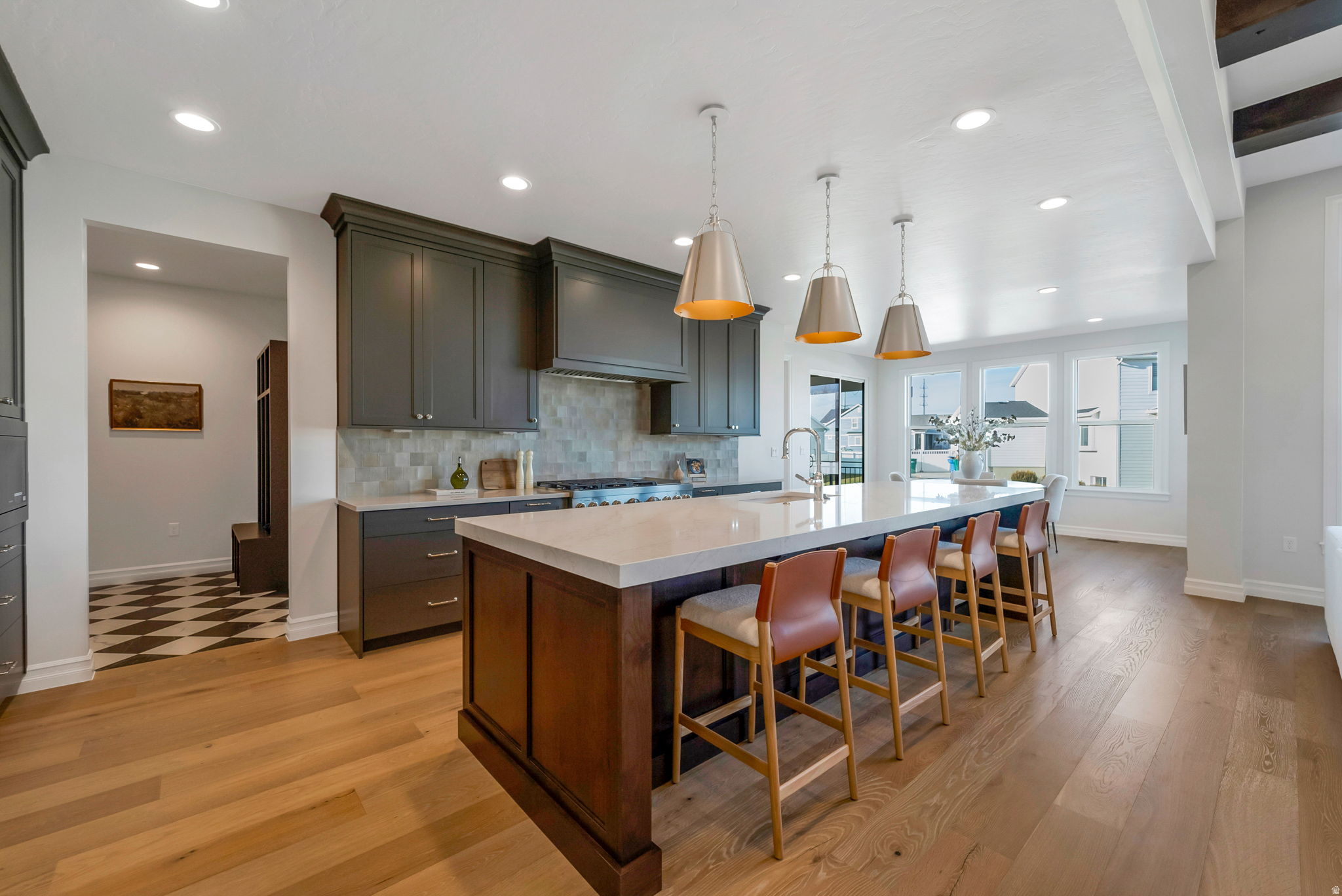 GRANDEUR ESTATES - Residential