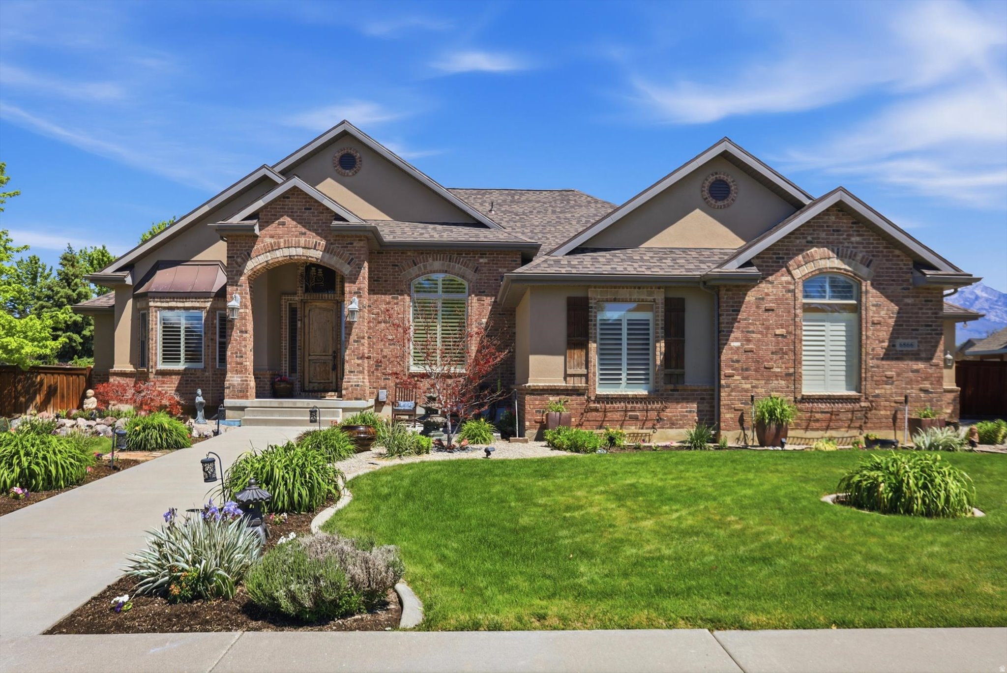 HIGHLANDS RANCH - Residential