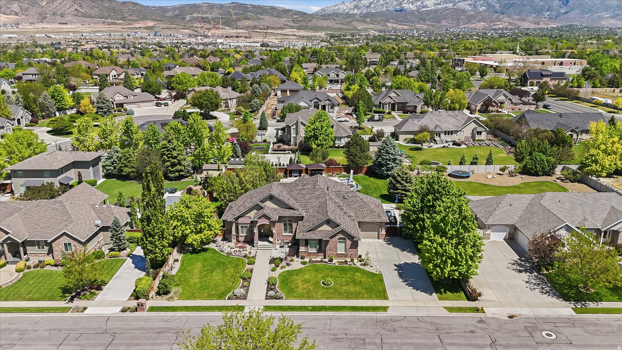 HIGHLANDS RANCH - Residential