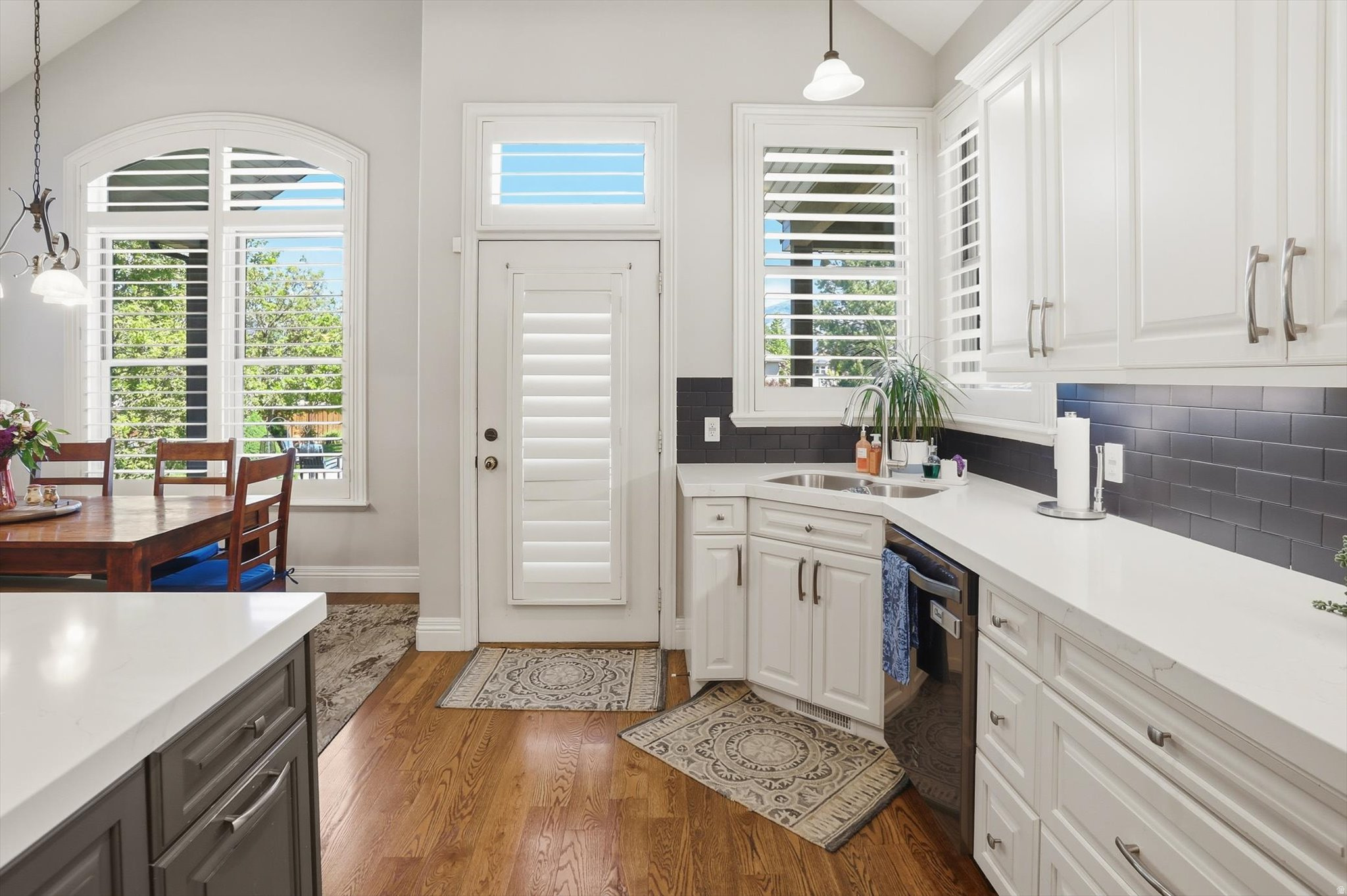 HIGHLANDS RANCH - Residential
