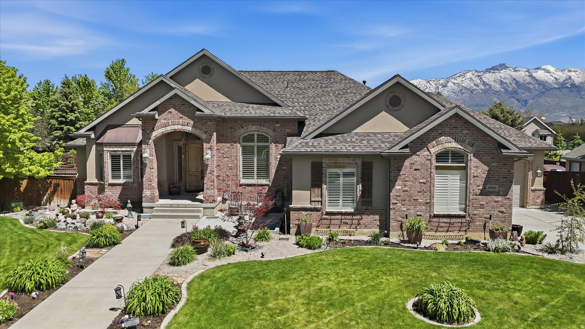 HIGHLANDS RANCH - Residential