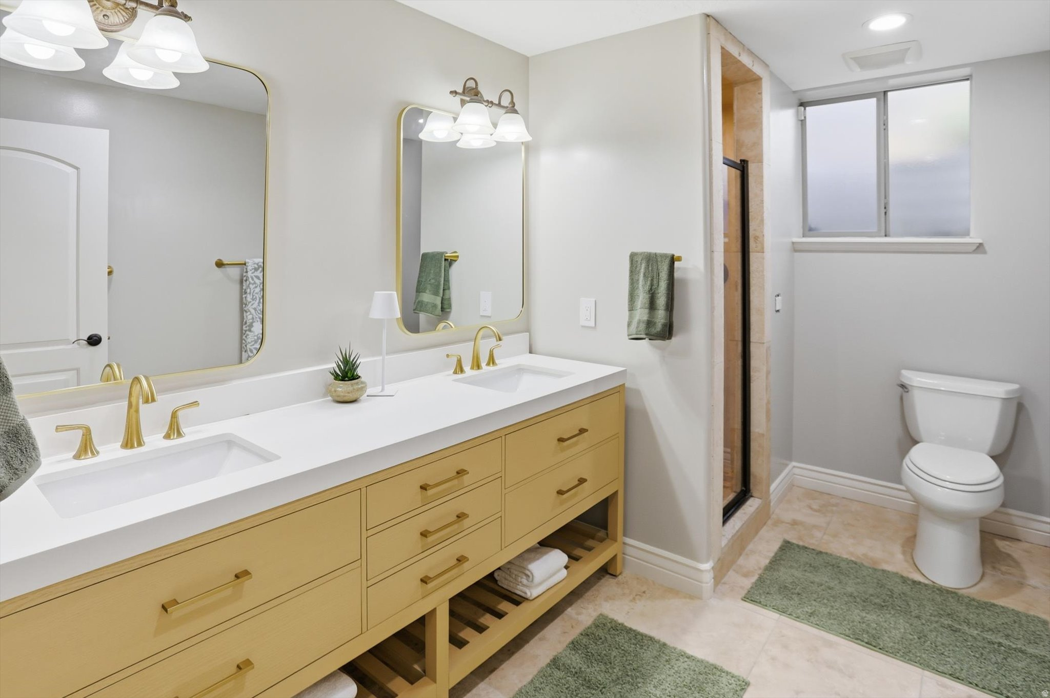 HIGHLANDS RANCH - Residential