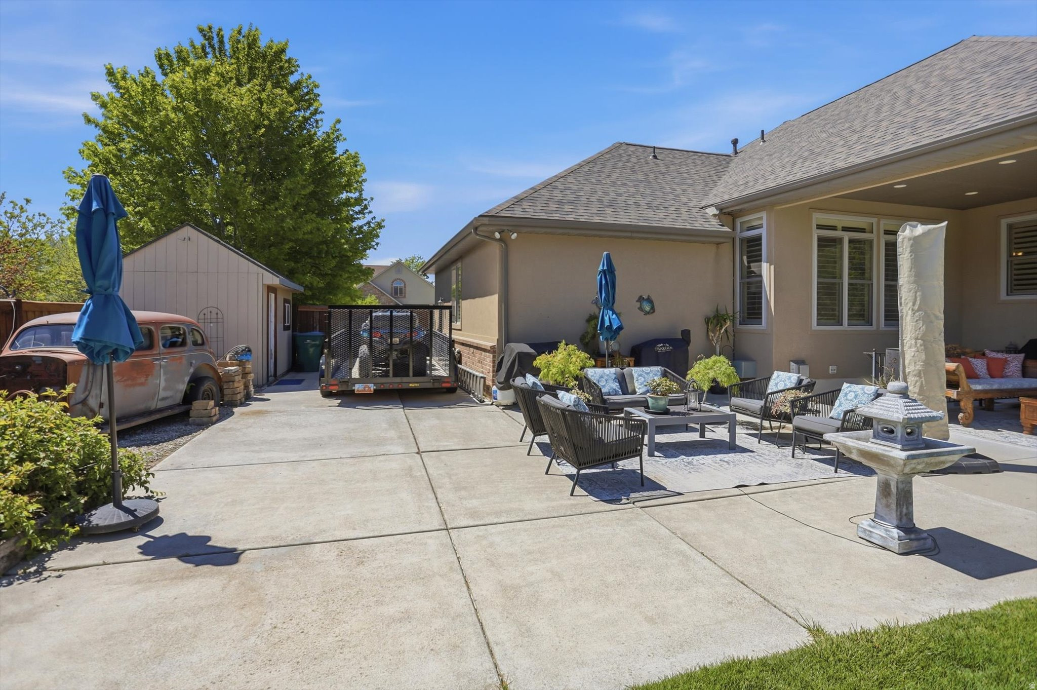 HIGHLANDS RANCH - Residential