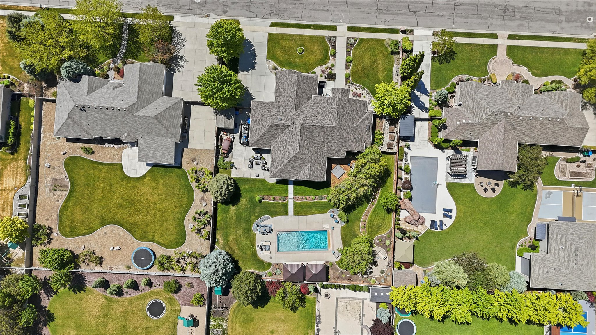 HIGHLANDS RANCH - Residential
