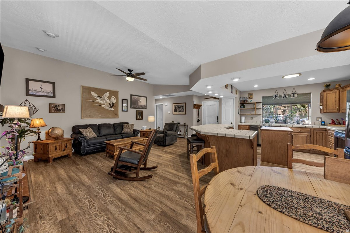 PARK AT GREEN VALLEY AMD - Residential