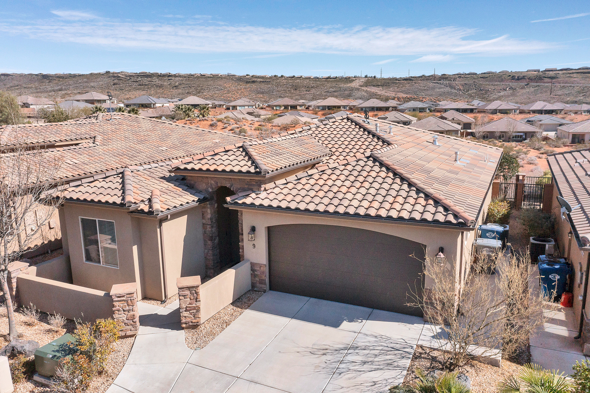 SIENNA HEIGHTS GARDEN HOMES - Residential