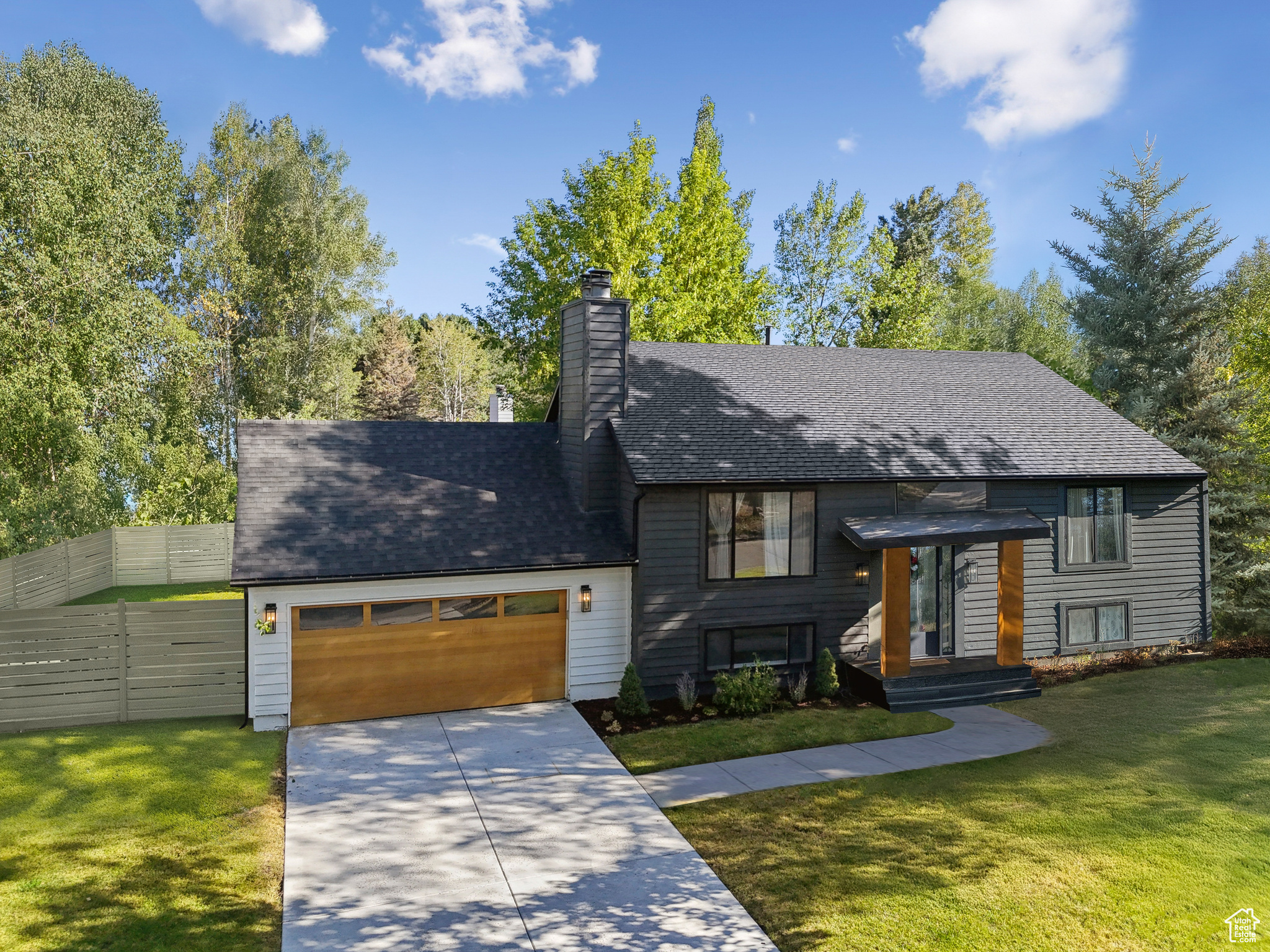 PARK MEADOWS SUBDIVI - Residential Lease