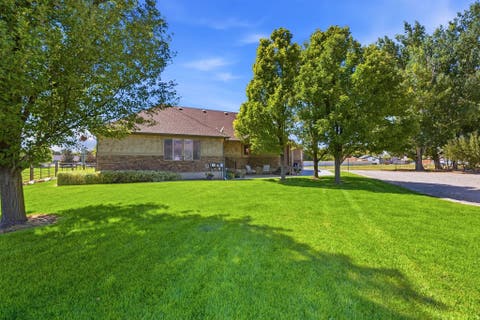 Tiny photo for 768 S 1900 W, Marriott Slaterville, UT 84404 (MLS # 2174340)