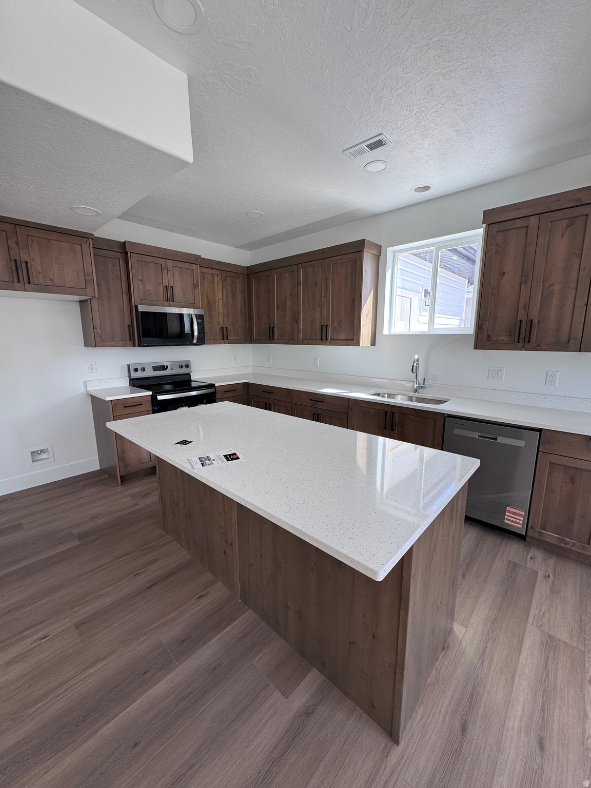 SPRING CREEK - Residential