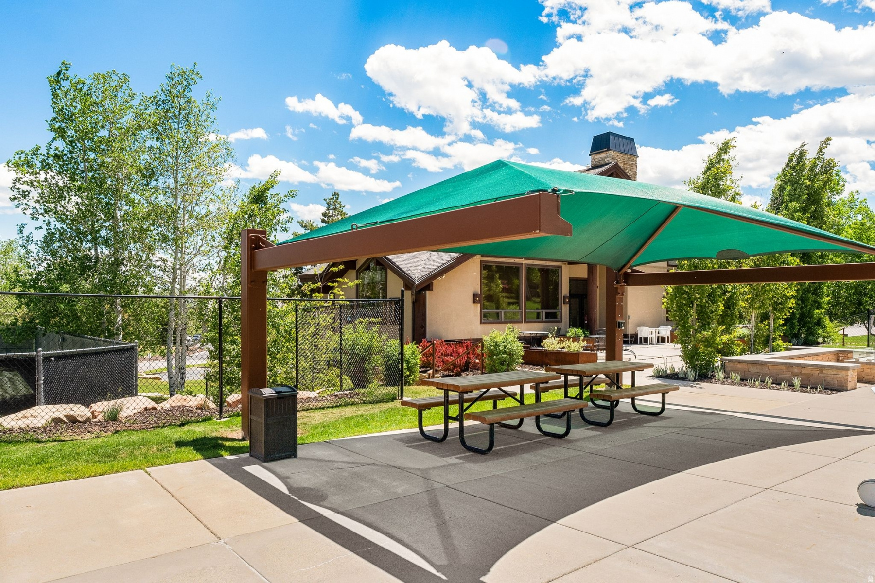 WILLOW DRAW COTTAGES AT SUN PEAK - Residential