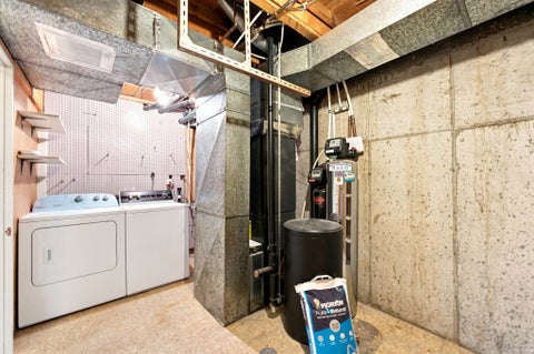 Tiny photo for 5647 S PARK PL E, Holladay, UT 84121 (MLS # 2179622)
