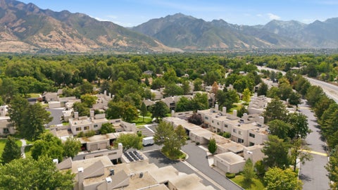 Tiny photo for 5647 S PARK PL E, Holladay, UT 84121 (MLS # 2179622)