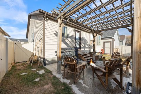 Tiny photo for 1758 E TUMWATER LN N, Eagle Mountain, UT 84005 (MLS # 2131016)