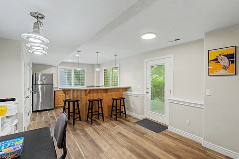 Tiny photo for 1366 FOX POINTE DR, Kaysville, UT 84037 (MLS # 2165244)