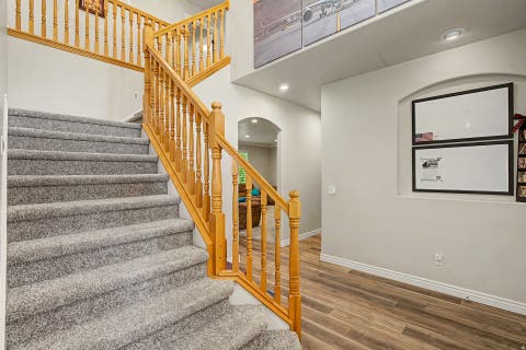Tiny photo for 1366 FOX POINTE DR, Kaysville, UT 84037 (MLS # 2165244)