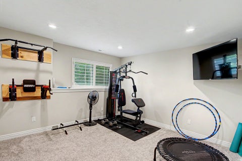 Tiny photo for 1366 FOX POINTE DR, Kaysville, UT 84037 (MLS # 2165244)