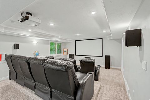 Tiny photo for 1366 FOX POINTE DR, Kaysville, UT 84037 (MLS # 2165244)