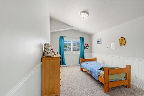 Tiny photo for 1366 FOX POINTE DR, Kaysville, UT 84037 (MLS # 2165244)