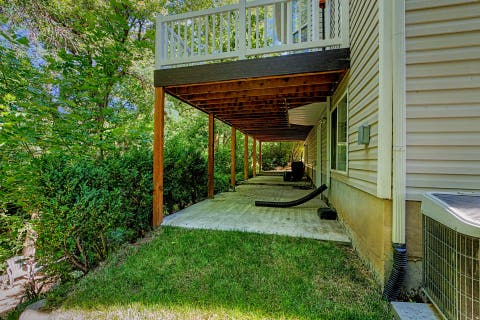 Tiny photo for 1366 FOX POINTE DR, Kaysville, UT 84037 (MLS # 2165244)