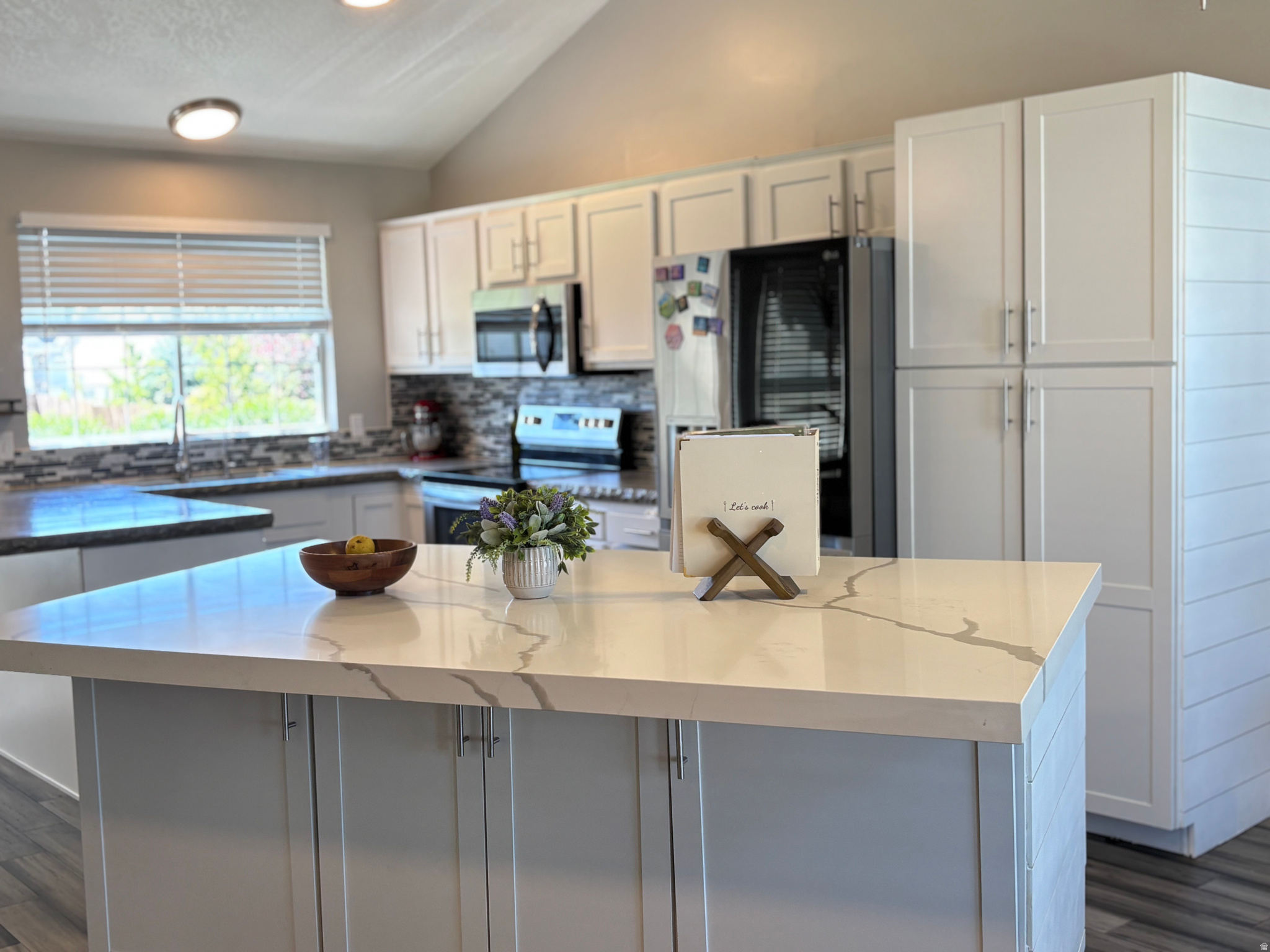 MEADOWS - Residential
