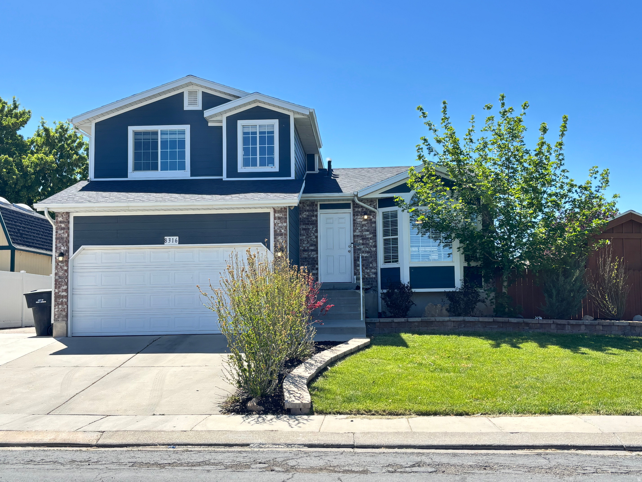 MEADOWS - Residential