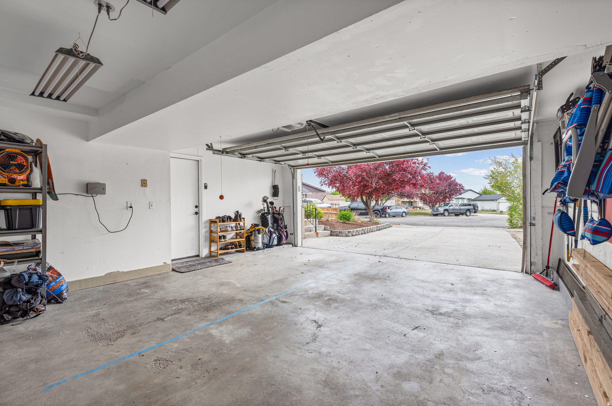 WILLOW BAY #4 - Residential