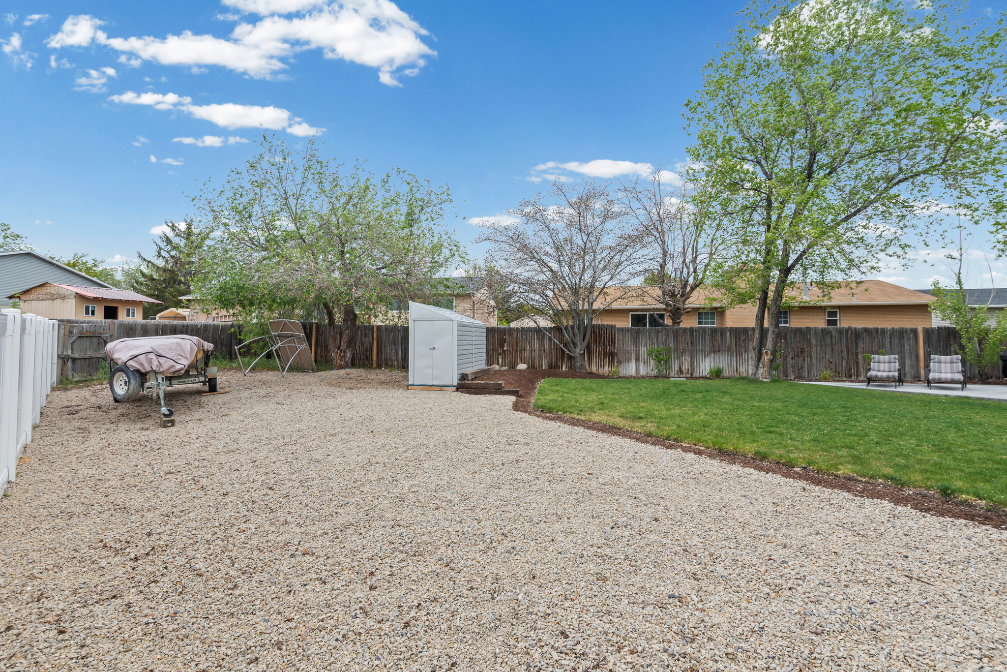 WILLOW BAY #4 - Residential