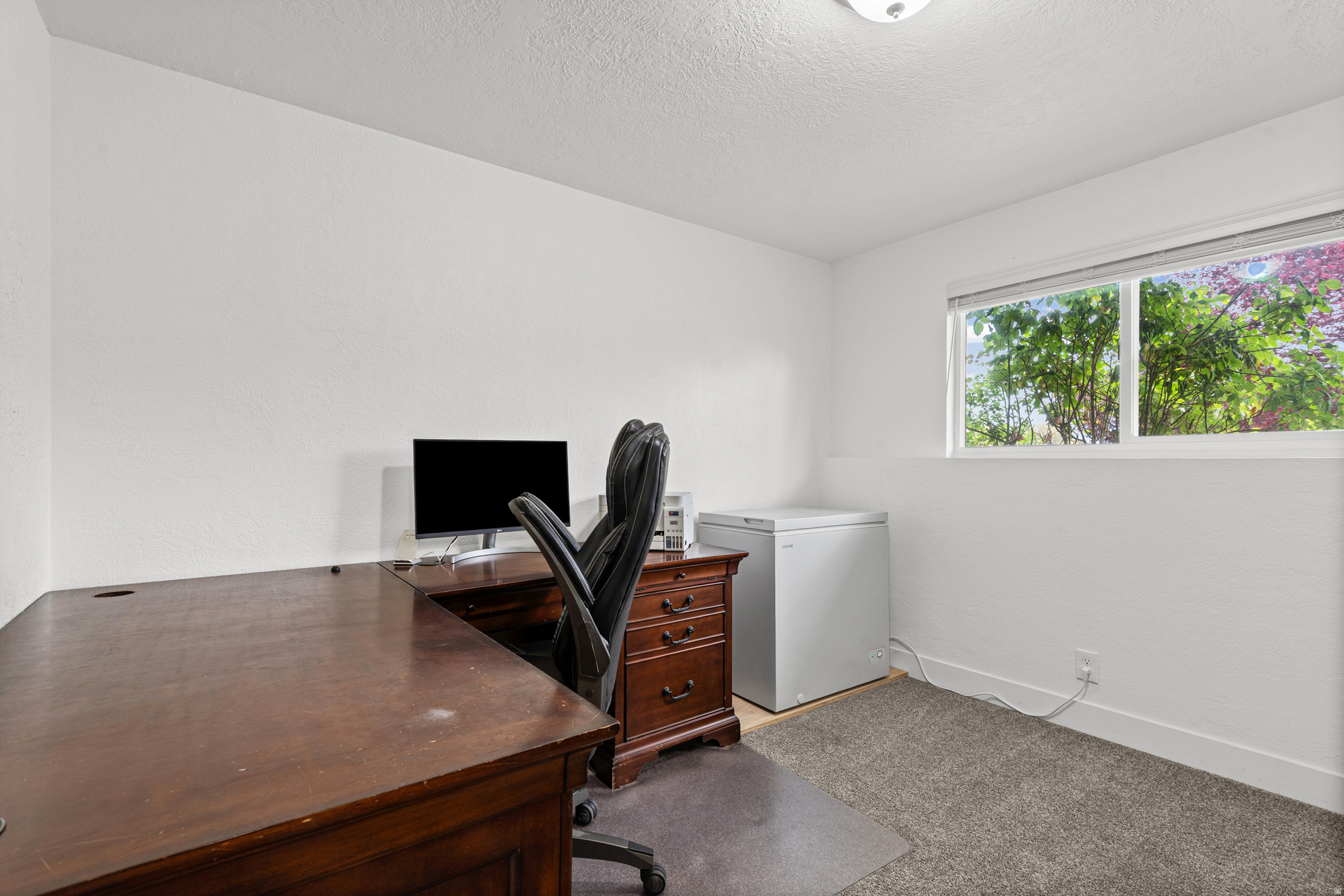 WILLOW BAY #4 - Residential