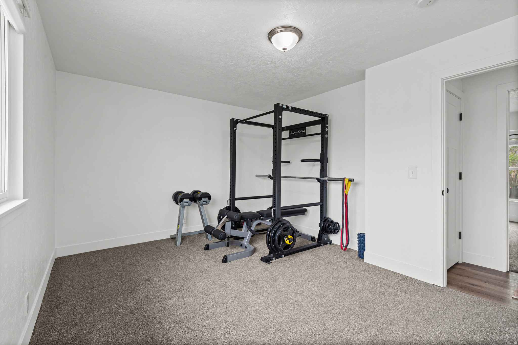 WILLOW BAY #4 - Residential